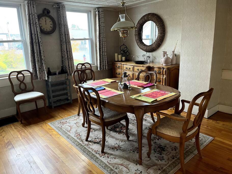 Cute 6-Bedroom Getaway In The Heart Of ליטלטון מראה חיצוני תמונה