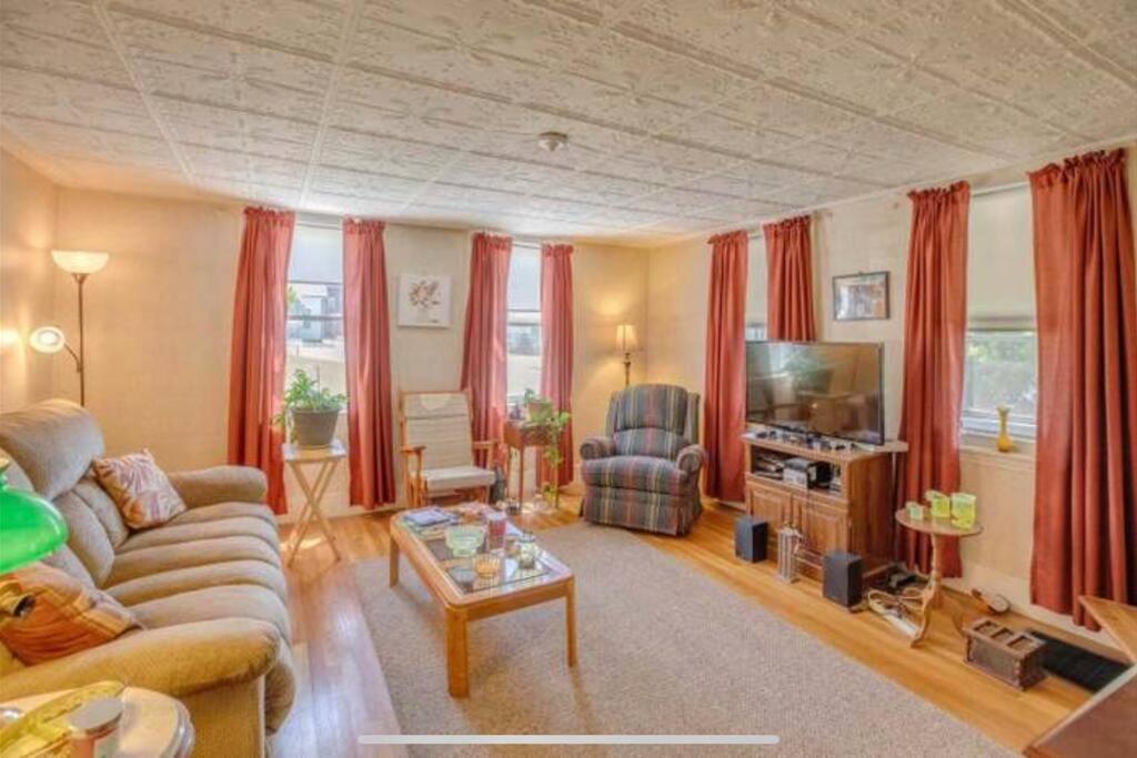 Cute 6-Bedroom Getaway In The Heart Of ליטלטון מראה חיצוני תמונה